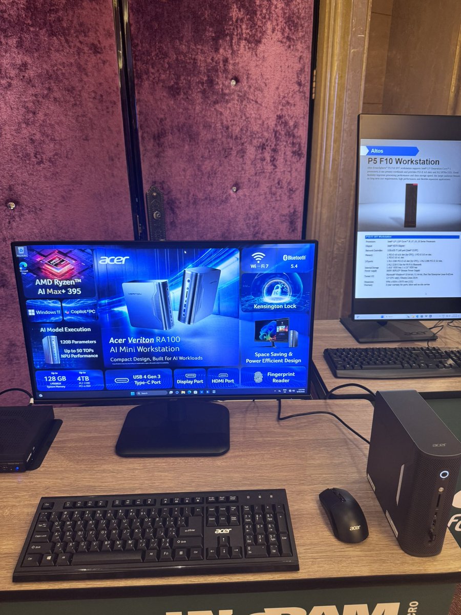 Utechcom tweet picture
