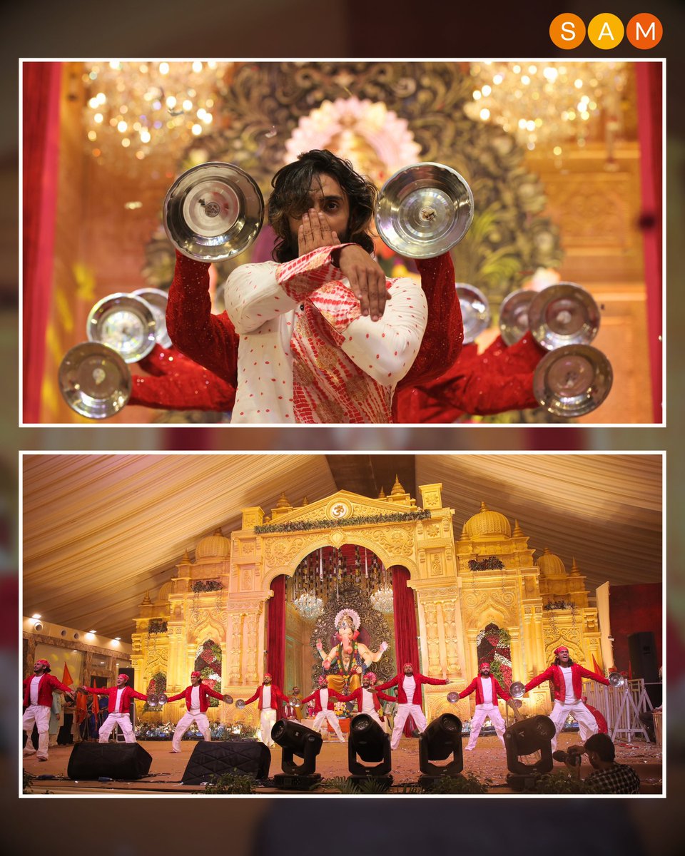 SAMWorkshops's tweet photo. [1/4] Some moments? You just had to be there. ✨

And this was one of those.

At the iconic Lal Bagh Ka Raja, SAM Bhajan Clubbing turned devotion into a whole vibe — where bhakti met beats, culture met youth, and thousands came together as one. https://t.co/16MonWcH5v
