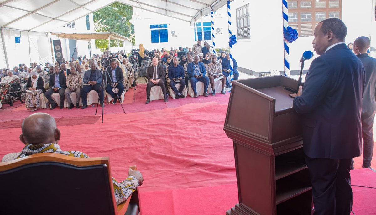 Vicent_Kassala's tweet photo. Makamu wa Kwanza wa Rais wa Zanzibar, Ndg. @othmasoud, leo amewasili ofisini Migombani ZNZ na kuanza rasmi majukumu yake. Ndg. Othman aliteuliwa na kuapishwa Sep 22, 2026. Mapokezi hayo yalihudhuriwa na viongozi na watumishi wa Ofisi hiyo.

@ACTwazalendo https://t.co/4Ers2Tph5k