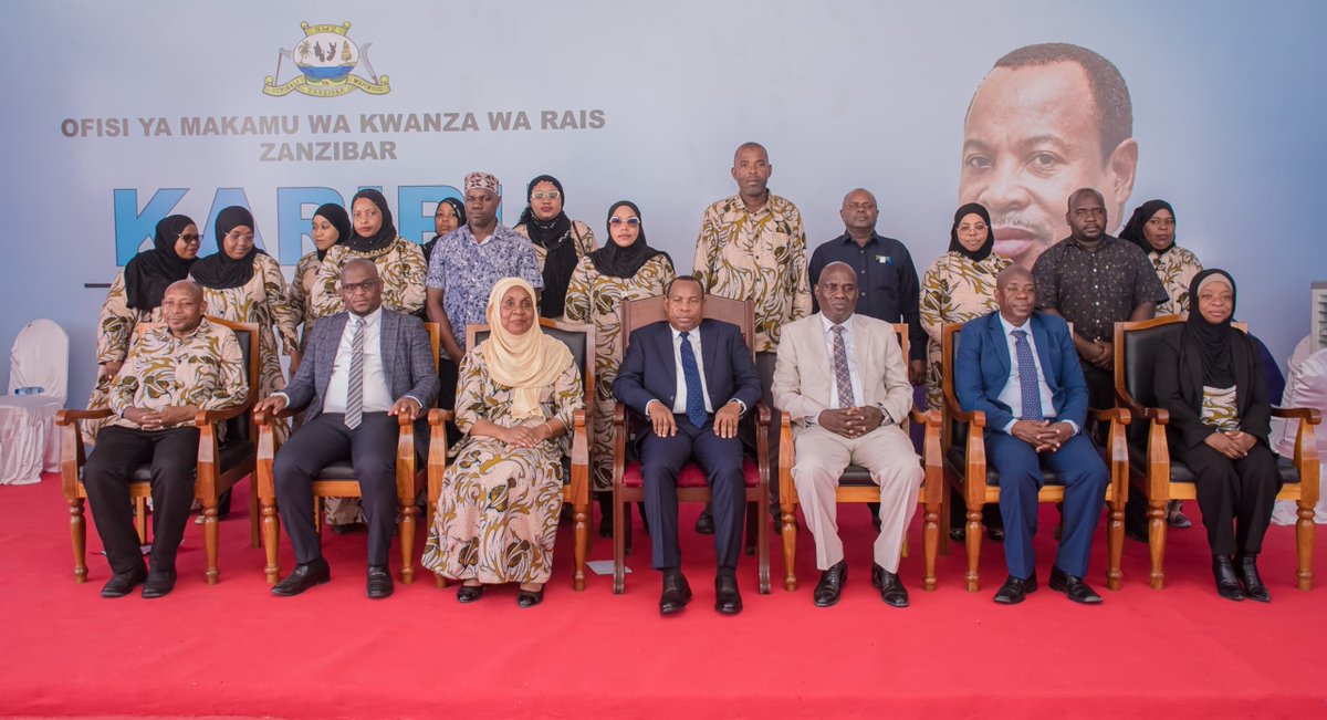 Vicent_Kassala's tweet photo. Makamu wa Kwanza wa Rais wa Zanzibar, Ndg. @othmasoud, leo amewasili ofisini Migombani ZNZ na kuanza rasmi majukumu yake. Ndg. Othman aliteuliwa na kuapishwa Sep 22, 2026. Mapokezi hayo yalihudhuriwa na viongozi na watumishi wa Ofisi hiyo.

@ACTwazalendo https://t.co/4Ers2Tph5k