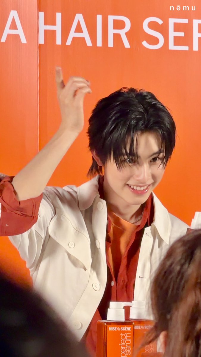 n_neemuu's tweet photo. อยู่ไม่ไหว อยู่ไม่ไหว แพ้แป๋วงะ 🥺

MISE EN SCENE AA HAIR MASK

#AAashirakorn 
#MISEenSCENEXAA
#MISE_en_SCÈNETH https://t.co/f7471DJJ1o