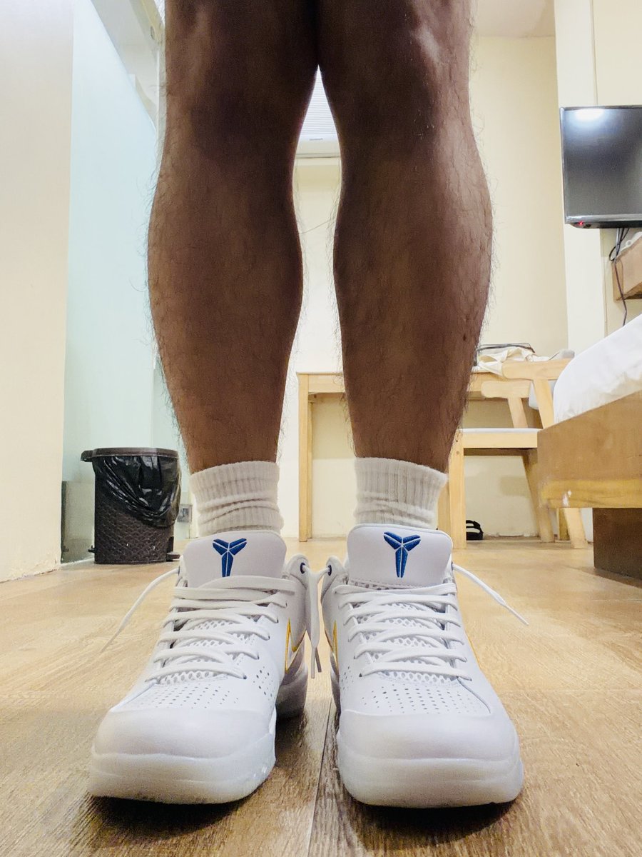 BaileyDan150352's tweet photo. Kobe 4 protro draft #11 golden state warriors https://t.co/CGBuoBYxoi