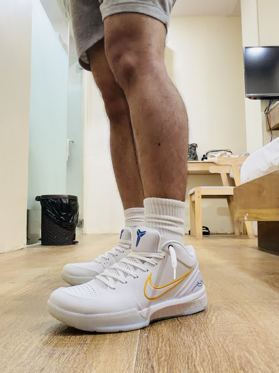 BaileyDan150352's tweet photo. Kobe 4 protro draft #11 golden state warriors https://t.co/CGBuoBYxoi