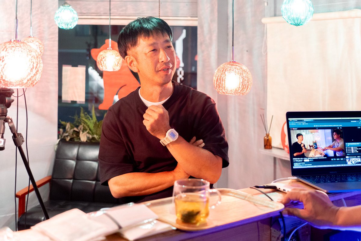 ishi_ishicolo's tweet photo. THE ODATE BAR 配信後のまとめをnoteで公開
ドリンクやアテの紹介も！

THE ODATE BAR ＃013 ｜ ゲスト：齊藤洋晃 ｜ 農園起業から和ハーブティー

クロモジから広がった、農業のかたち。
https://t.co/oOuOfd9Nmh

#THEODATEBAR
#いしころ合同会社
#農園晴晴
#ハーブティー
#新規就農 https://t.co/eZ7638hT4Q