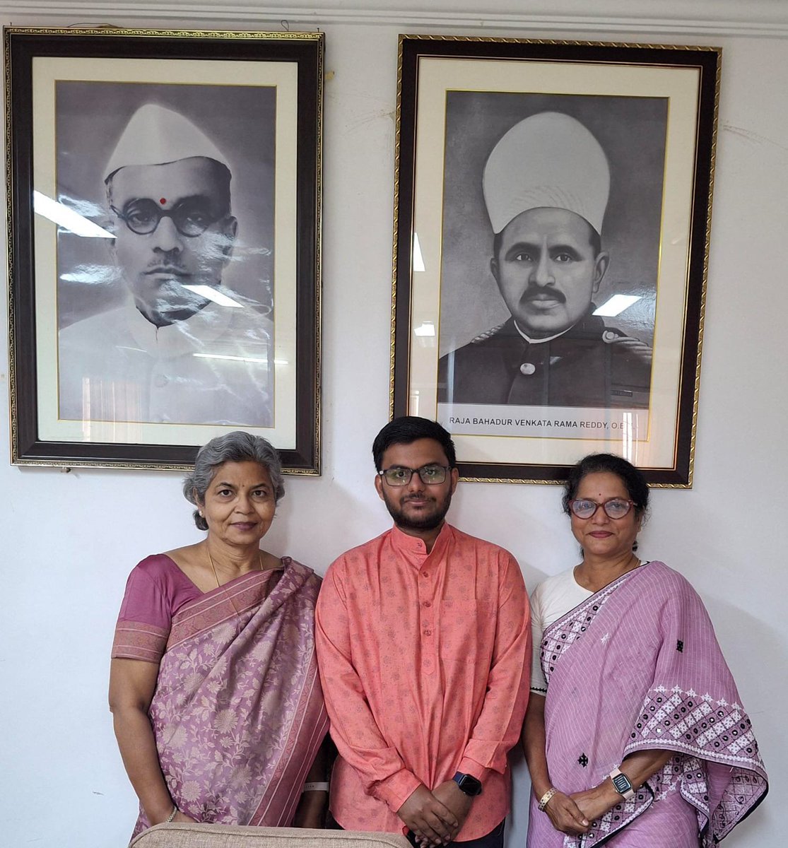 college_av's tweet photo. 🎉 Proud moment for AV College &amp; Osmania University!
Our alumnus W. Mihira Bharadwaj (BA EPP, 2021–24) will represent OU &amp; Telangana at Parliament under the “Know Your Leader” Programme.
🇮🇳 An honour to be part of this special initiative.
👏 Congratulations, Mihira! https://t.co/HZo2l0IyIM