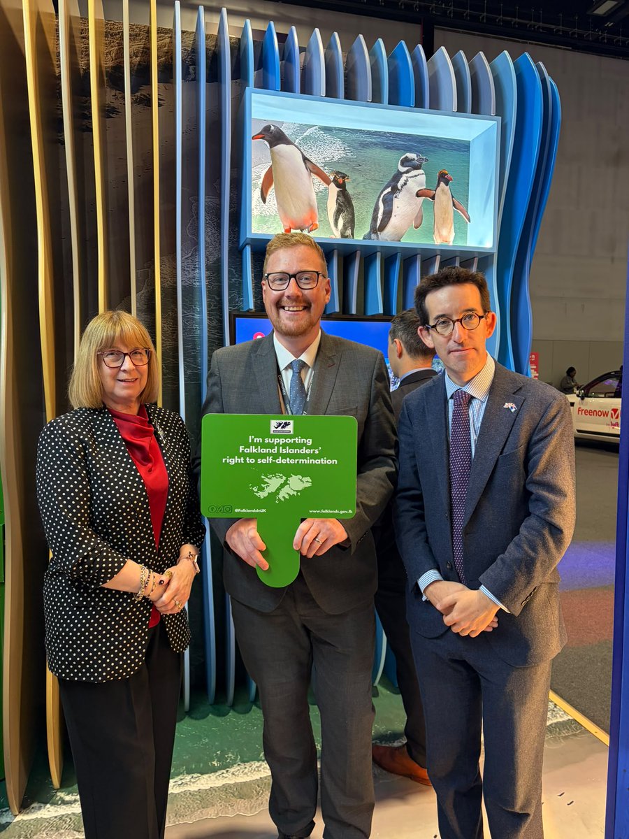 FalklandsRepUK's tweet photo. Great to meet with @JonathanBrash at this year's @UKLabour Party Conference. Thank you for your support for the Falkland Islands and our right to self-determination. #LPC26 π«π°π¬π§ https://t.co/4NS027qtlJ
