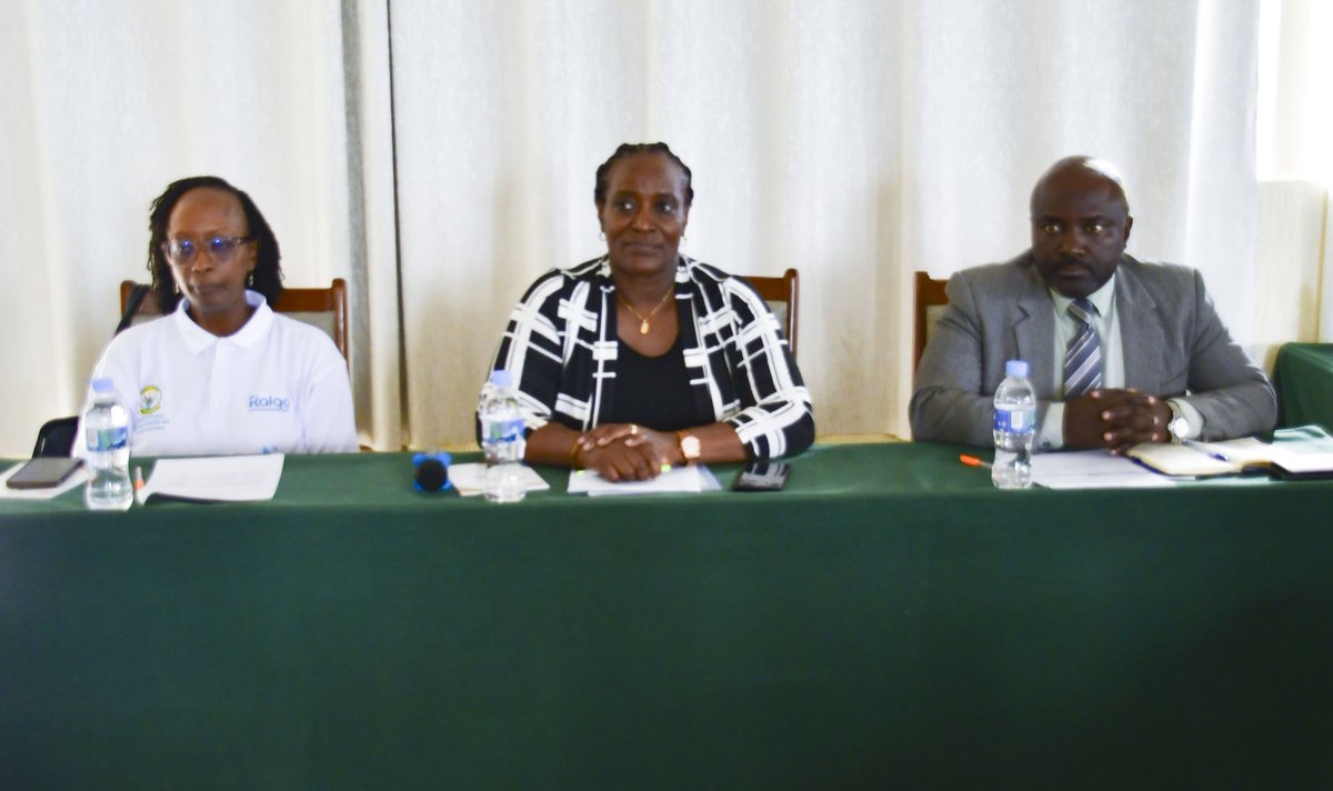 RwandaNorth's tweet photo. I Musanze, hateraniye inama ihuje @RwandaGender, @RwandaNorth n’abahagarariye amadini n’amatorero akorera muri iyi Ntara. Abayitabiriye baraganira ku ruhare rw’amadini n’amatorero mu kubaka umuryango utekanye kandi ushoboye hibandwa ku ngamba zo gukemura ibibazo biwugarije https://t.co/NButs7aZ9J
