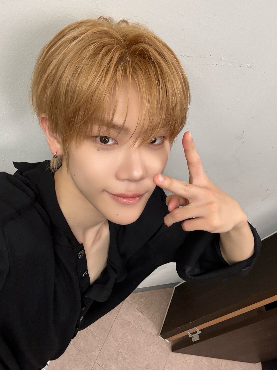 CYE_MEMBERS7's tweet photo. 드디어 컴백했다!!!!! 클로저 클유아 오래 기다렸어 우리 이제 같이 달려보자~! 설렌다ㅎㅎ 클로저 멋진 모습 보여줄게 사랑해🥰

#장여준 #JANGYEOJUN 
#CLOSEYOUREYES #클로즈유어아이즈
#CYE #클유아 https://t.co/5zo4zW3bET