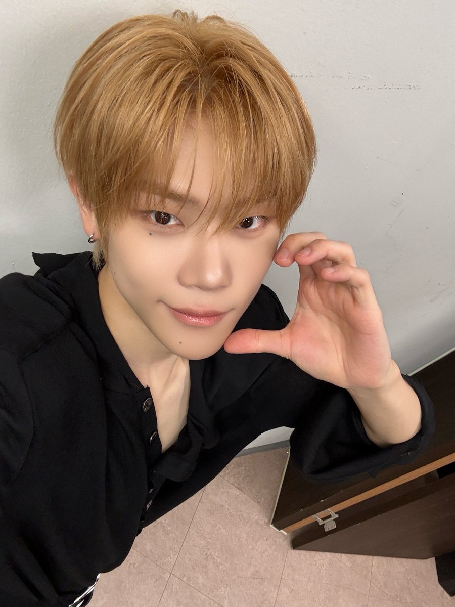 CYE_MEMBERS7's tweet photo. 드디어 컴백했다!!!!! 클로저 클유아 오래 기다렸어 우리 이제 같이 달려보자~! 설렌다ㅎㅎ 클로저 멋진 모습 보여줄게 사랑해🥰

#장여준 #JANGYEOJUN 
#CLOSEYOUREYES #클로즈유어아이즈
#CYE #클유아 https://t.co/5zo4zW3bET