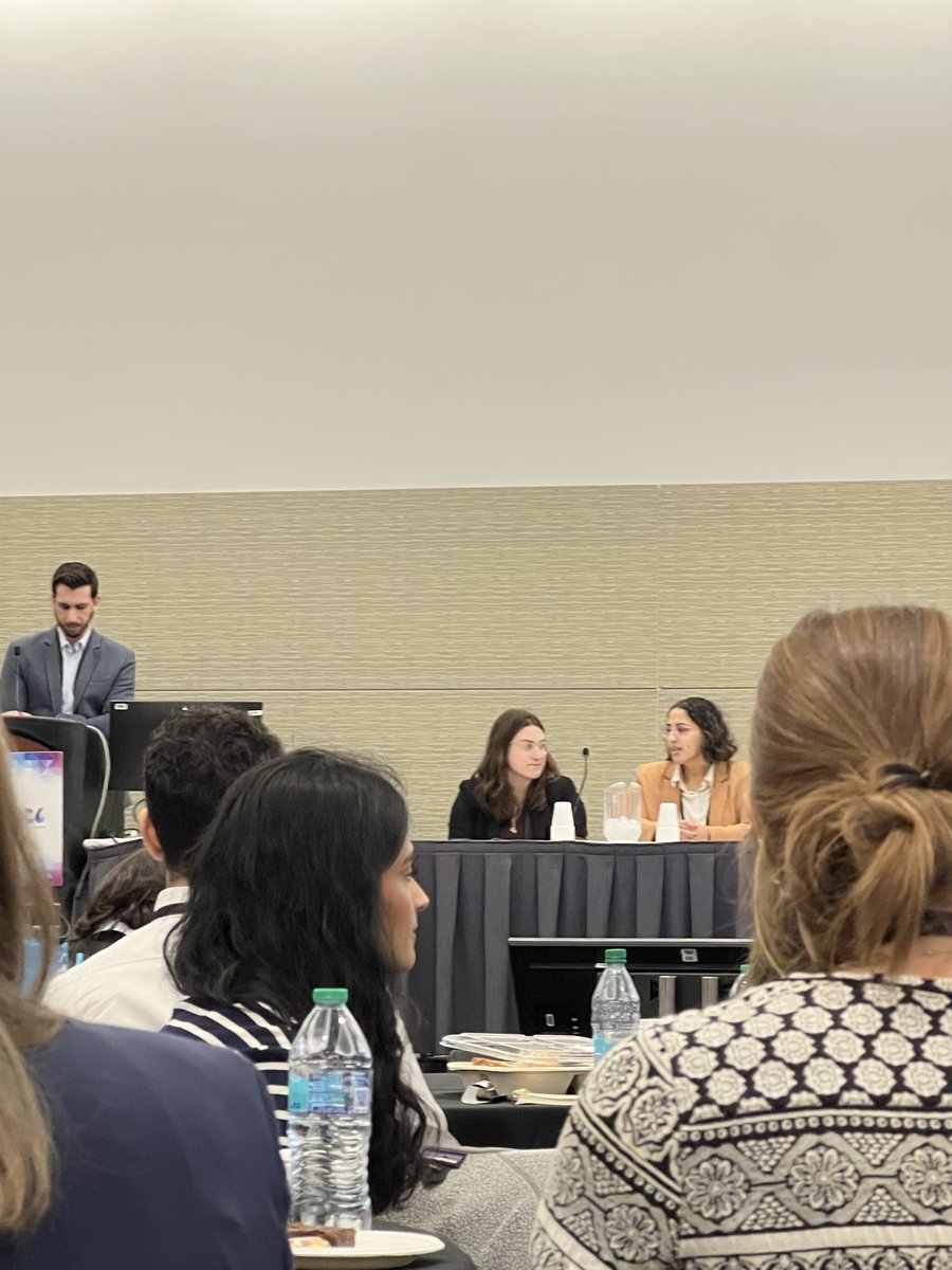 MaryMahoney02's tweet photo. Hit the ground running 🏃‍♀️#ASTRO26
 @ARRO_org Day as a panelist 👩‍⚕️ on ERAS, Interviews, &amp; ROL 📚 w/ my
amazing colleagues from Ed SubCommittee @SimranPolce @ShaneNeibart @FaraDayani 🤩
Then an encore as a speed mentor 🤝 on signals &amp; interviews w/ @albertattia7 https://t.co/j2Pa6sEHcB