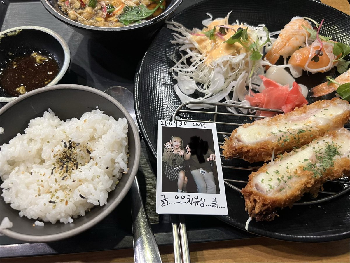 jjk2393's tweet photo. #먹었치유

갑자기 돈까스가 왜 땡겼지 https://t.co/uLQiqLV1Oo