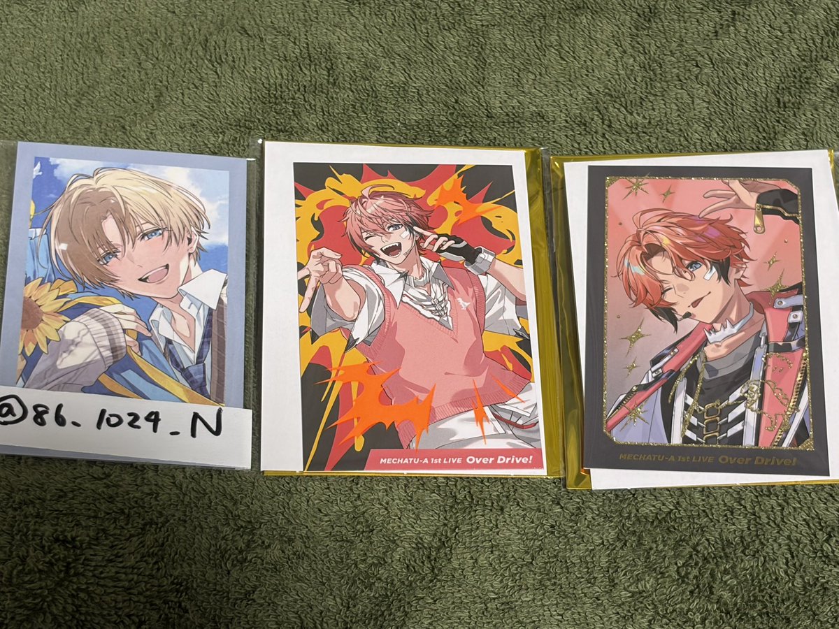 86_1024_N's tweet photo. @XyK1ux 検索から失礼いたします。
当方画像の品を所持しております。
右の方と、左の方と2:2での交換は可能でしょうか？ご検討よろしくお願いいたします。 https://t.co/TSCm9U0eXL