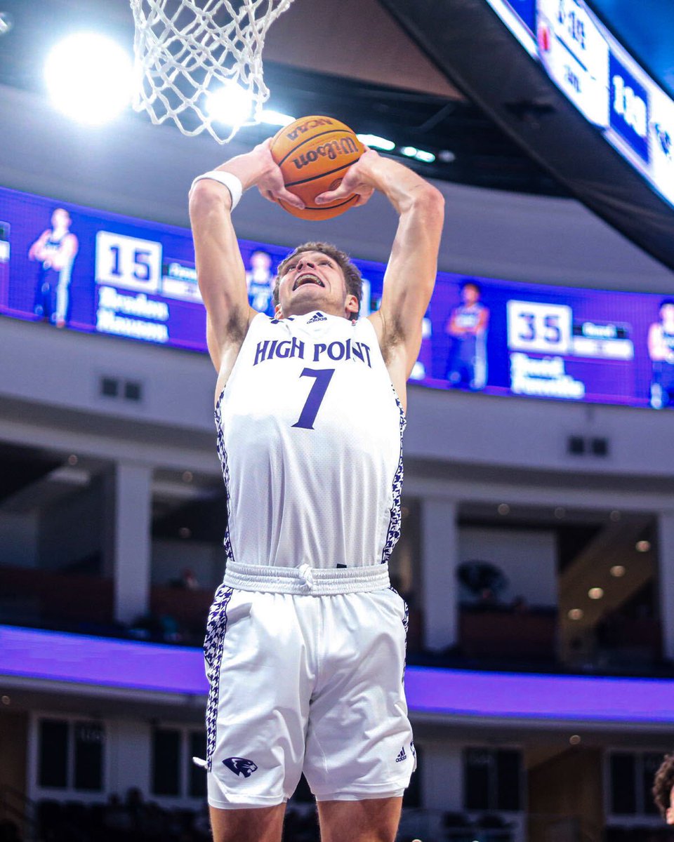 HPUMBB's tweet photo. Happy Birthday Caden! 🥳

#GoHPU x #OnTheProwl https://t.co/UI4zP5Nuib