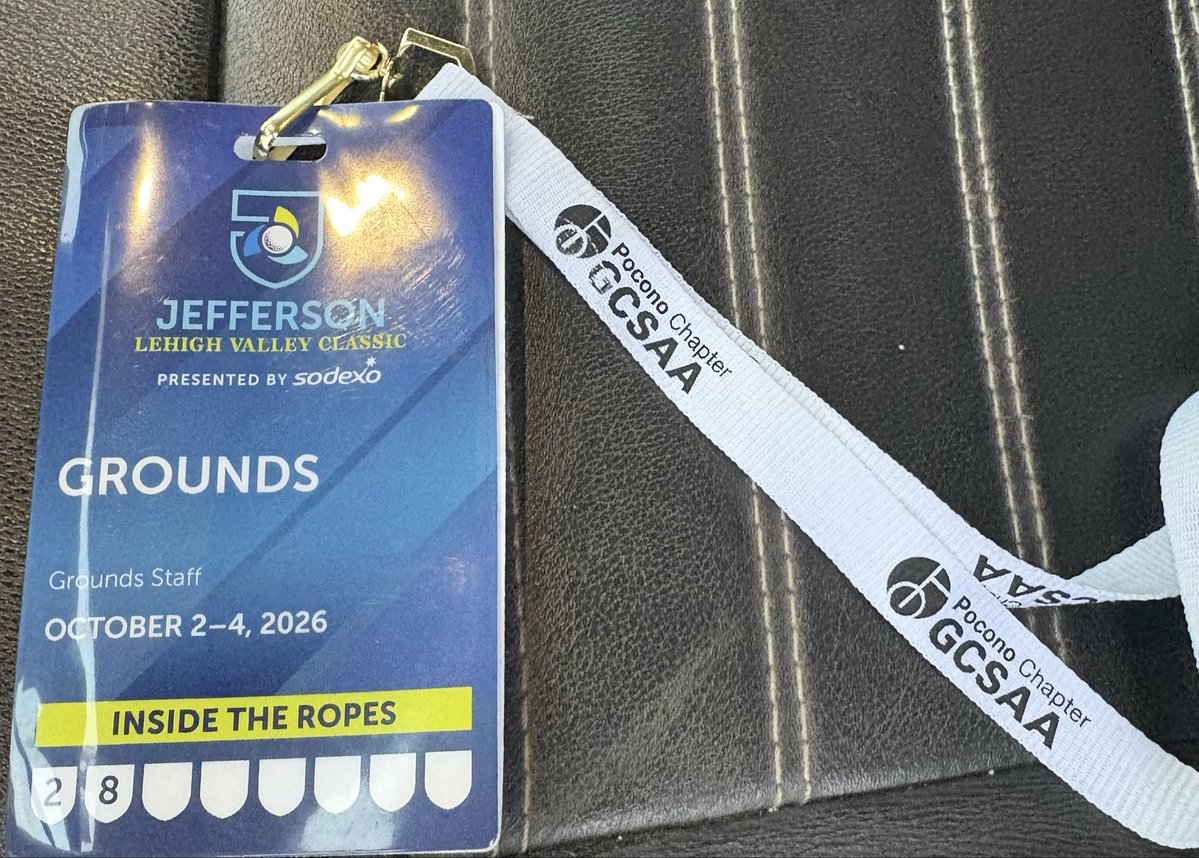 PoconoTurfgrass's tweet photo. Best of luck to John Chassard, Jim Lanza and the entire Agronomy team at Lehigh Country Club as they host the @JeffLVClassic! Great to see so many from our association supporting them throughout the week. Course looks incredible! @ChampionsTour

 #JeffersonLVClassic
#TeamPocono https://t.co/pqwq2JY5o8