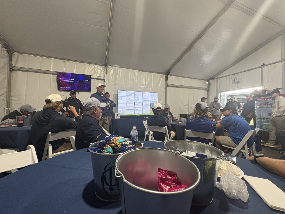 PoconoTurfgrass's tweet photo. Best of luck to John Chassard, Jim Lanza and the entire Agronomy team at Lehigh Country Club as they host the @JeffLVClassic! Great to see so many from our association supporting them throughout the week. Course looks incredible! @ChampionsTour

 #JeffersonLVClassic
#TeamPocono https://t.co/pqwq2JY5o8