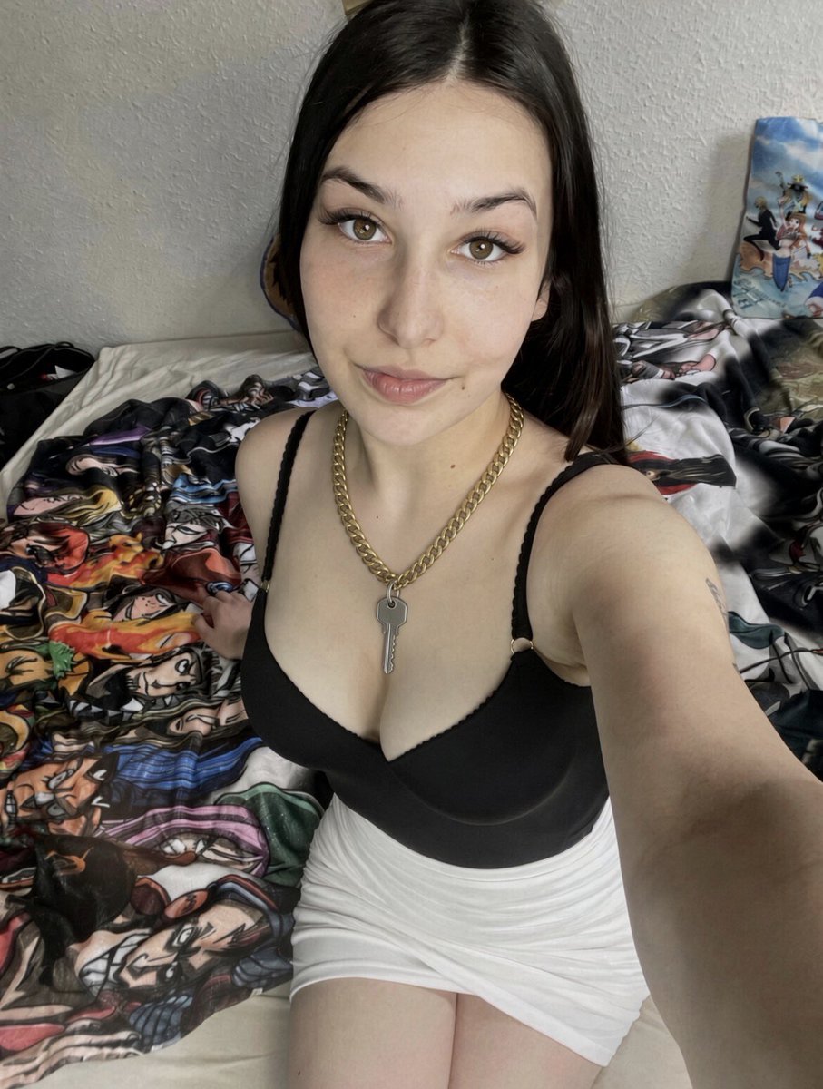 Dominatemonica's tweet photo. Locktober begins in few hours . My subs, you know your place stay disciplined, stay obedient, and be ready🔒 https://t.co/cGO25tzdXn