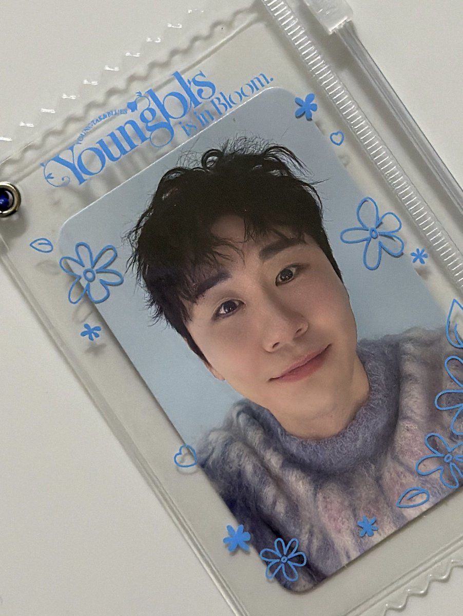 Ddasoob_tak's tweet photo. 너무예뻐여 💙 https://t.co/AsqkOpRMXO