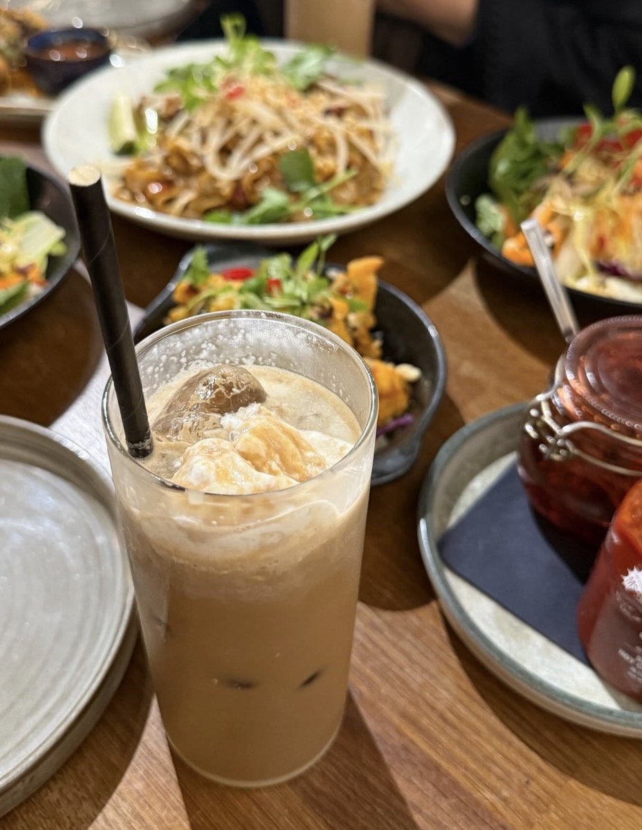 18032225x's tweet photo. Sept dump but all I do is eat and drink https://t.co/vAkXmtSwag