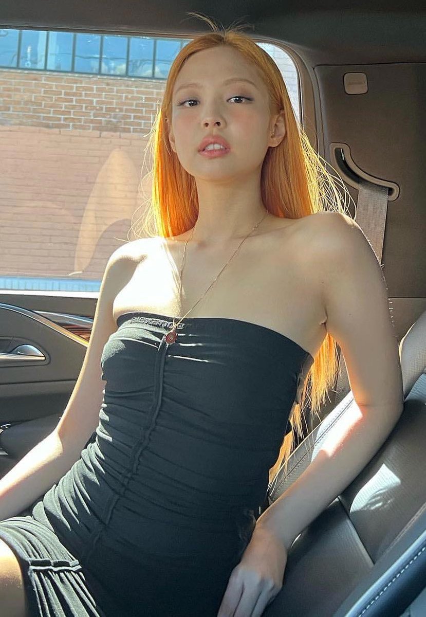 blckpinkpic's tweet photo. thinking about ginger jennie https://t.co/sqvvRrU060