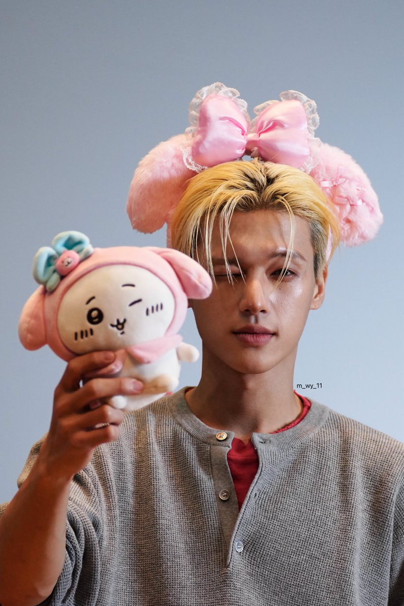 m_wy_11's tweet photo. 260930 applemusic
😉🎀
#우영 #WOOYOUNG #ウヨン
#에이티즈 #ATEEZ https://t.co/EBPIR7Wn25
