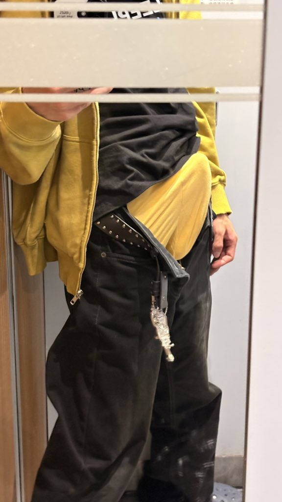 sonhouwe's tweet photo. 今天是黄色主题 https://t.co/n8GApu67my