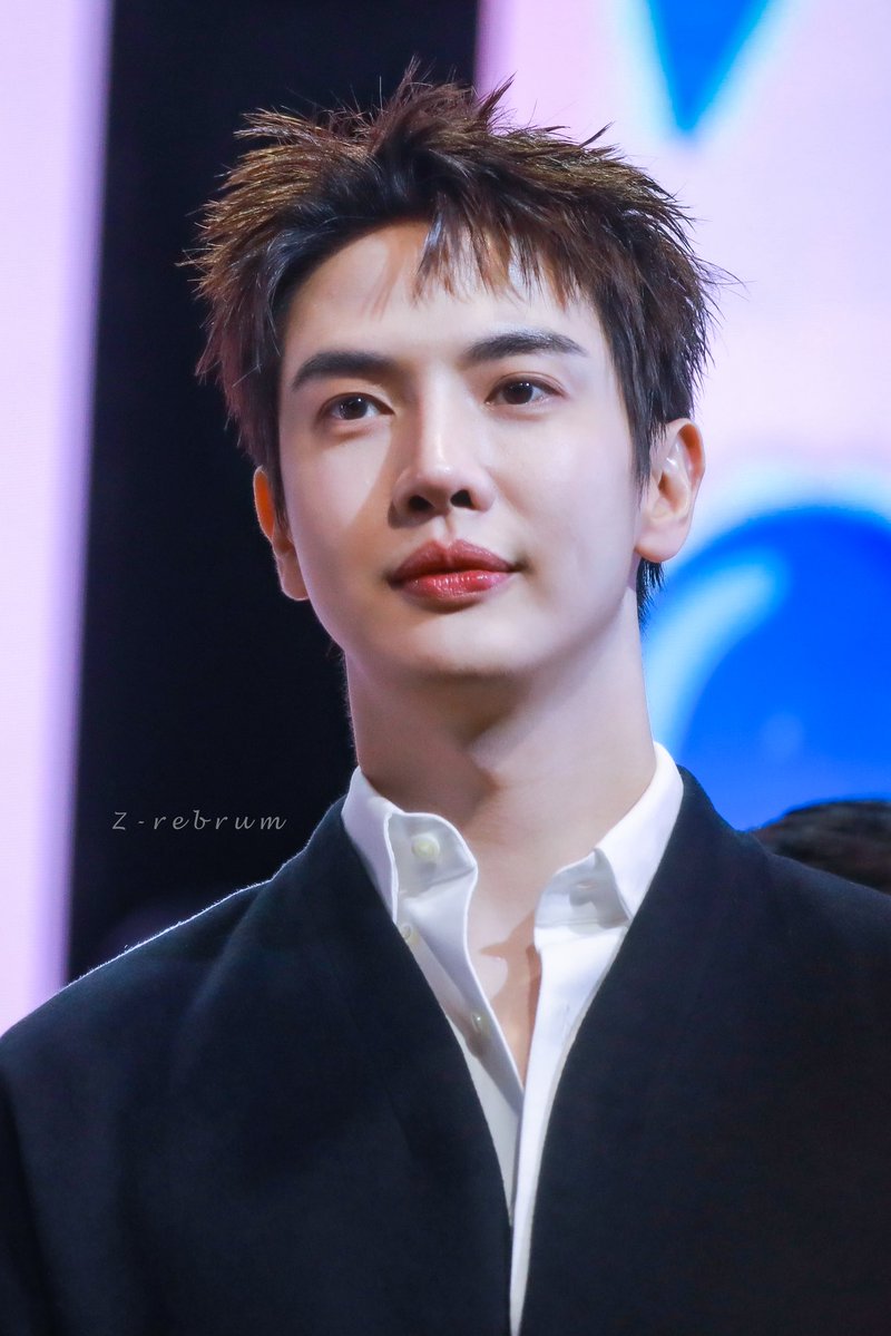 _zrebrum_'s tweet photo. หล่อไม่พัก 🙂‍↕️

MAXKYBAS 24TH 9ENT PARAGON

#MXBSx9entBD24th 
#maxky_rp #maxkybyZ https://t.co/ktSahrHEwt