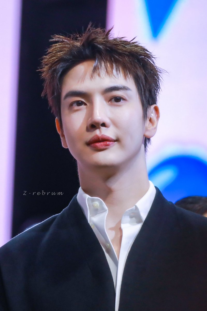 _zrebrum_'s tweet photo. หล่อไม่พัก 🙂‍↕️

MAXKYBAS 24TH 9ENT PARAGON

#MXBSx9entBD24th 
#maxky_rp #maxkybyZ https://t.co/ktSahrHEwt