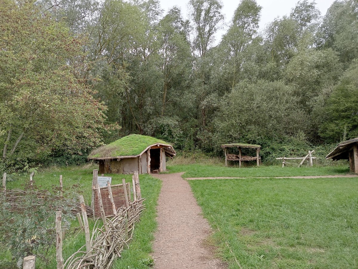 phil0073's tweet photo. #WednesdayWander at #IronAge settlement recreation
@StanwickLakes,#Northamptonshire.
#PhilOnaBike #FootpathFriday #SignpostSunday https://t.co/9pDXUY4ggQ