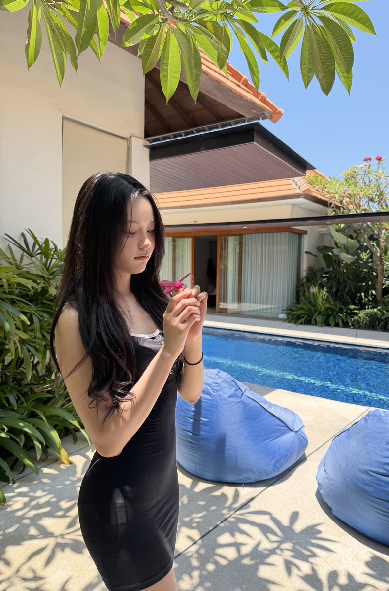cangcimemen's tweet photo. vibesnya kayak lagi LDR https://t.co/hGJc9ILY4F