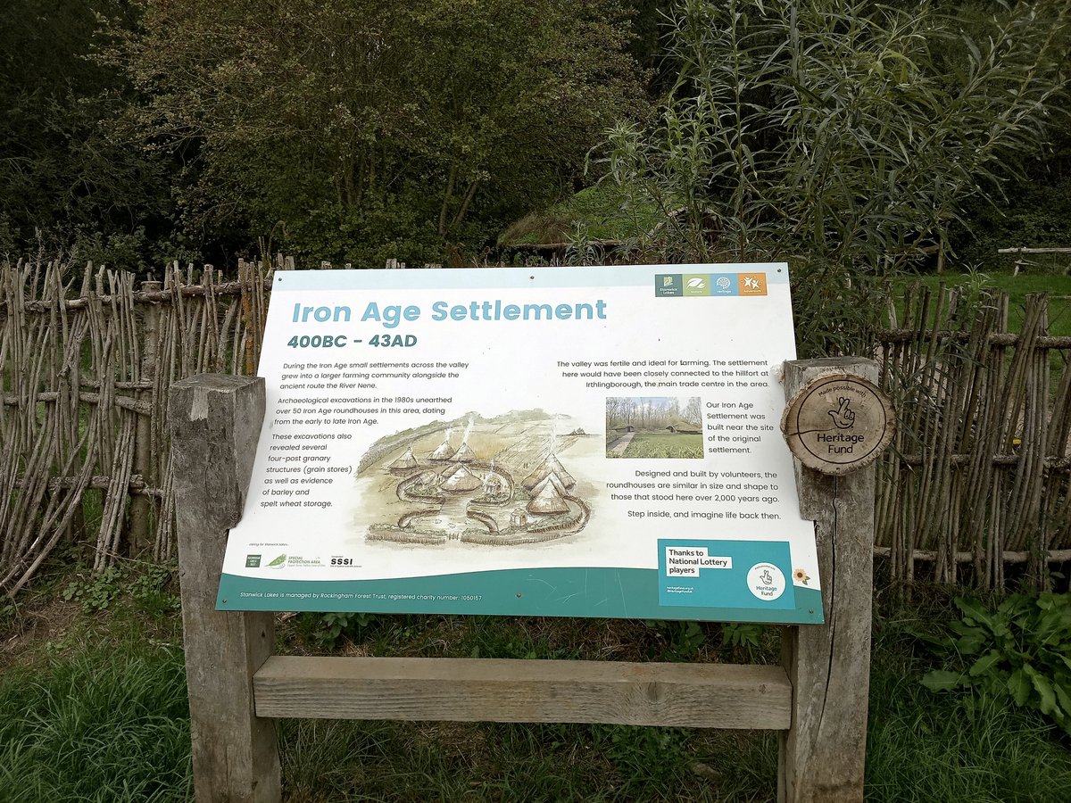 phil0073's tweet photo. #WednesdayWander at #IronAge settlement recreation
@StanwickLakes,#Northamptonshire.
#PhilOnaBike #FootpathFriday #SignpostSunday https://t.co/9pDXUY4ggQ