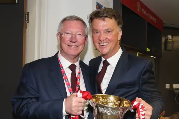 UtdForever7's tweet photo. 🚨NEW: Louis van Gaal has been told he should consider legal action over Manchester City’s part in his 2016 Manchester United sacking. 

AD columnist Sjoerd Mossou argued that City’s confirmed guilt on all 115 Premier League charges and their alleged “sham” arrangements to dodge financial rules - underpinned a decade of dominance that included finishing fourth in 2015/16 on goal difference while Manchester United finished fifth, missing the Champions League despite Van Gaal winning the FA Cup and then losing his job. 

#MUFC [@Sport_Witness, @Sean_Lunt, @sjoerdmossou]
