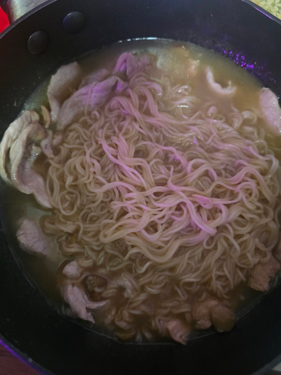 folewkur's tweet photo. インスタントラーメン自由〜🍜 https://t.co/4mPmx4lwxw