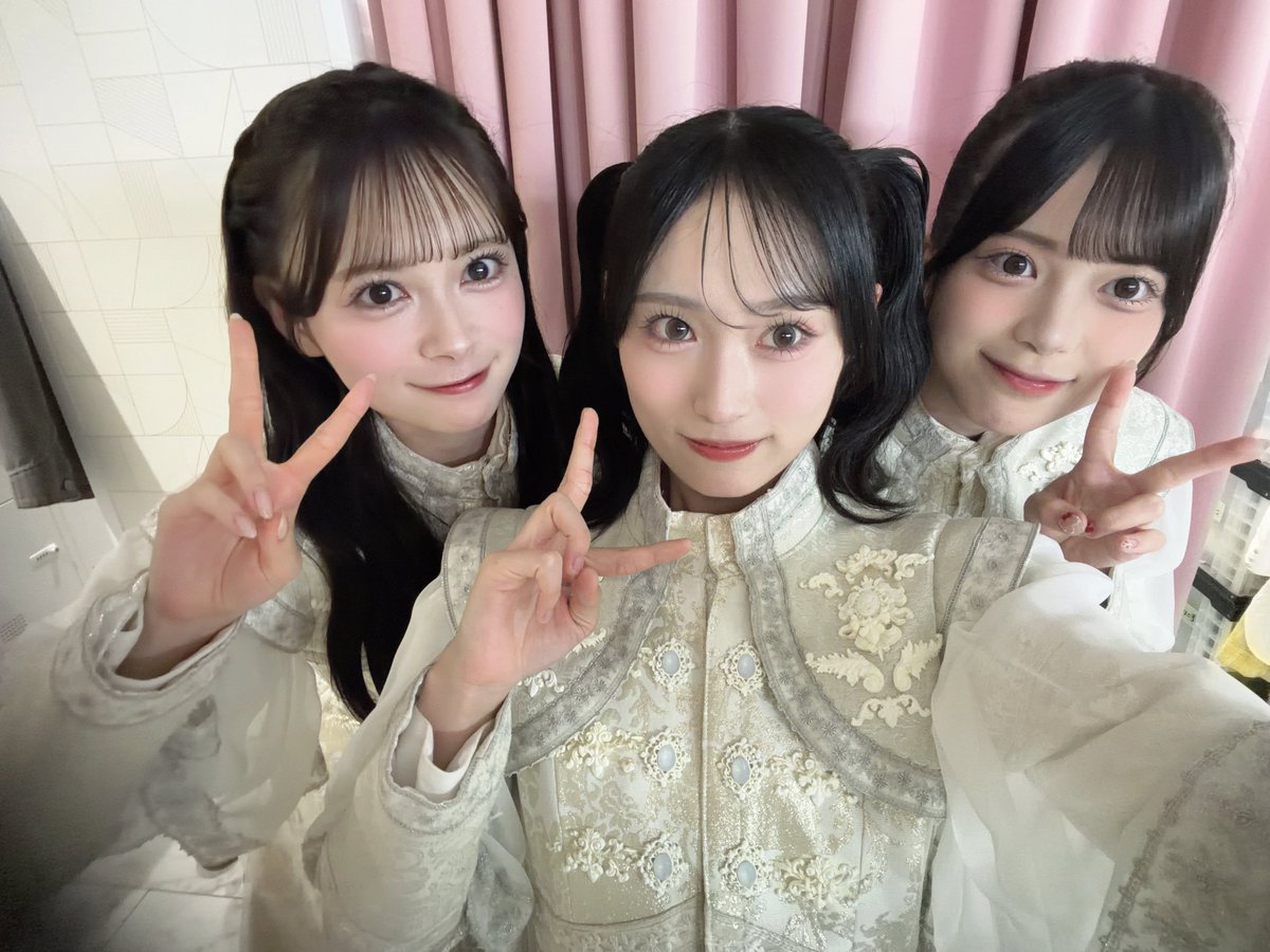 kairi_okumoto's tweet photo. #手をつなぎながら公演
ありがとうございました✨️

今日はなるさんとおそろいしました😭
背中を押してくれた先輩もありがとうございます( ᴖ⩊ᴖ )♡

久しぶりな気がしたけど、また違った景色の見え方がしてとても楽しかったです！

次は自分を客観視したパフォーマンスをしてみたいです🔥 https://t.co/YtXitTZCcL