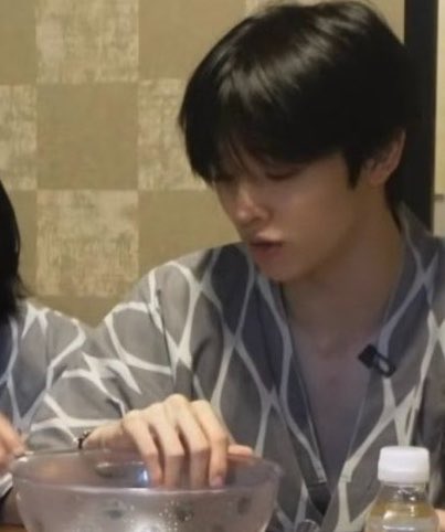 youthismybabe's tweet photo. อ้วนรักหนูไหม
ถ้าอ้วนรักหนูจริง เส้นนี้ให้หนูได้ไหม 🥺 https://t.co/7gynv5182z