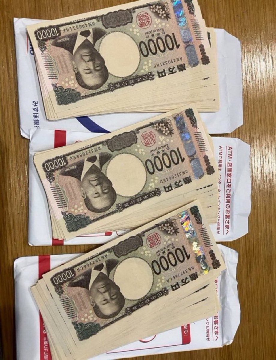 TamadaTard's tweet photo. みんな正直に教えて…！！
1ヶ月の生活費、いくらあれば足りる？😭
①10万円
②20万円
③30万円
④100万円
リプ・DMで本音聞かせて🫶🏻
みんなの回答知りたい！！ https://t.co/m8w6PKQfYj