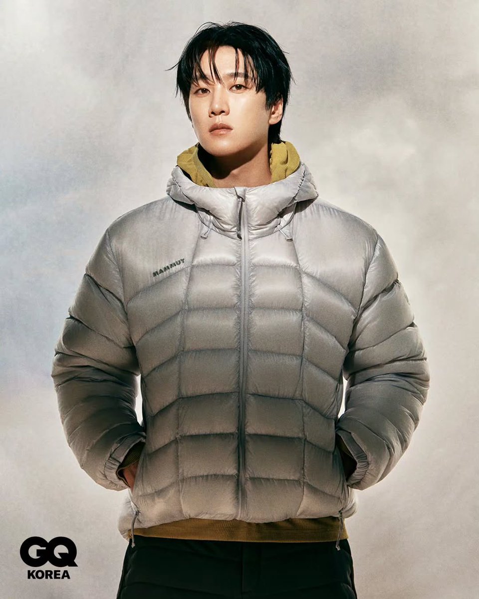 bohyuns_support's tweet photo. GQ KOREA10月号　
マムート欲しくなった人🖐️
アウトドアブランドとボヒョンさんが合わないわけがないのです。
#안보현 #アンボヒョン #ahnbohyun
#安普賢 https://t.co/0IZg67Lc0G