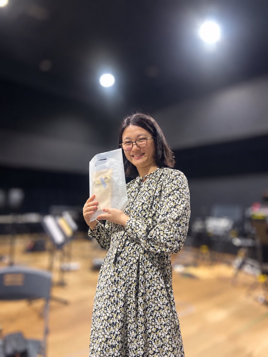 sanami_flute's tweet photo. 今年もこの誕生日という特別な日を迎えられたこと嬉しく思います☺️
31歳誕生日は、素敵な現場で素晴らしい仲間と過ごした1日でした。
皆さまいつもありがとうございます！

31歳は楽しく自分らしい1年にするぞー！ https://t.co/dvtBsHVhbN