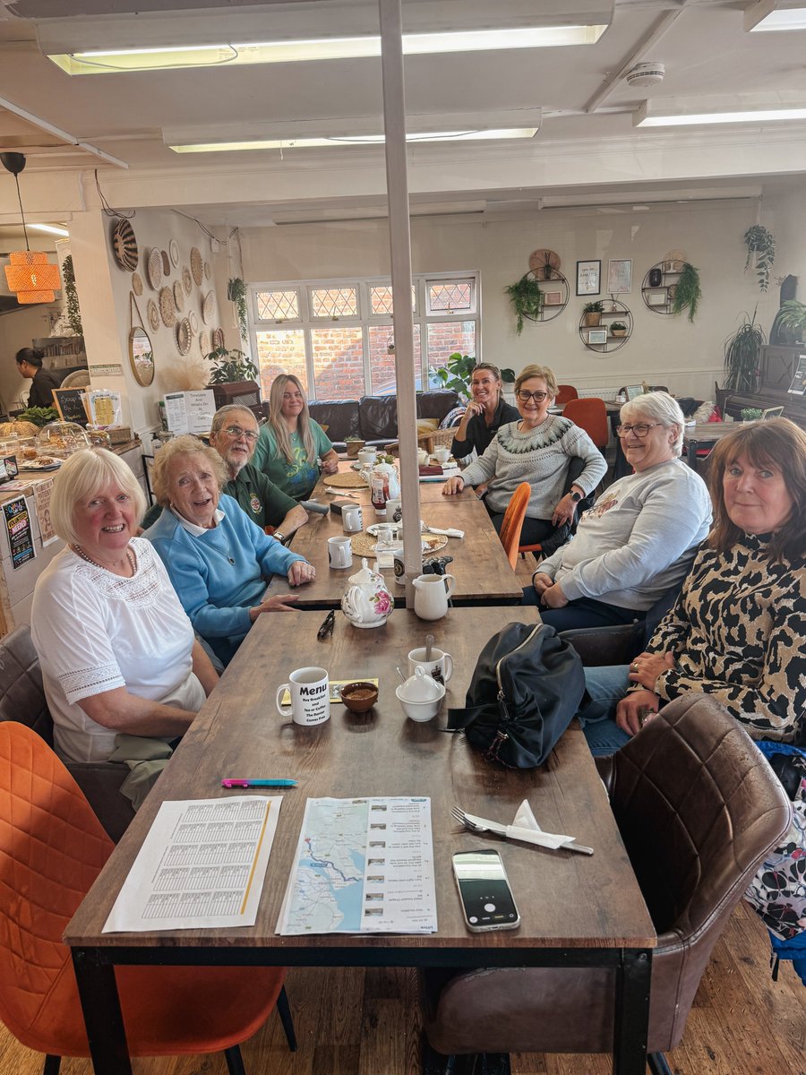 TRFCCommunity's tweet photo. 💙Another great visit to the Wirral veterans breakfast club this morning.

📍The Quirky Café
124E Market Street, Hoylake
CH47 3BH
🗓️ Every Wednesday
⏰ 10:00am – 12:00pm

📩For more information email KatieB@tranmererovers.co.uk

#TRFC #SWA https://t.co/Pzt1yh2FWY