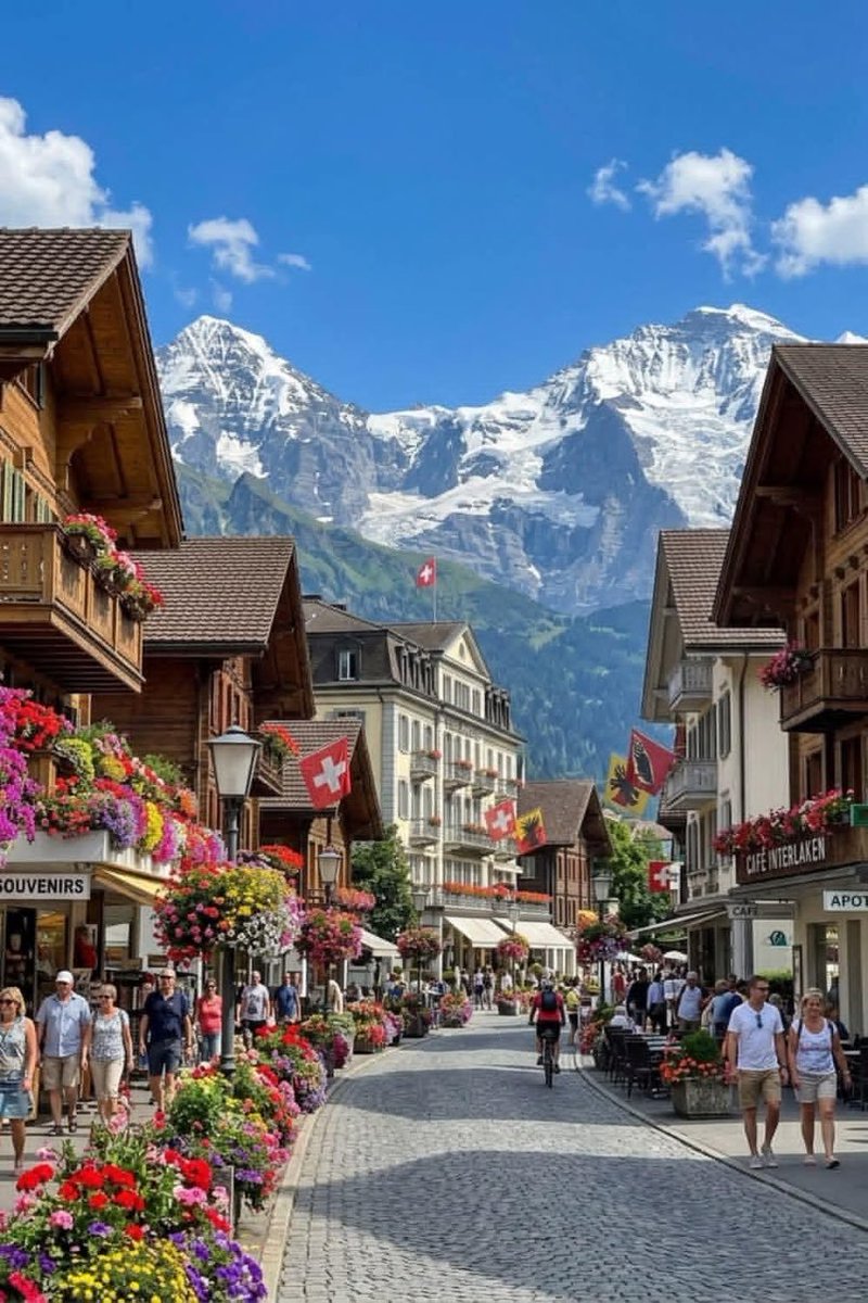 Alina_bloom79's tweet photo. Switzerland..🇨🇭 https://t.co/ded2oby97n
