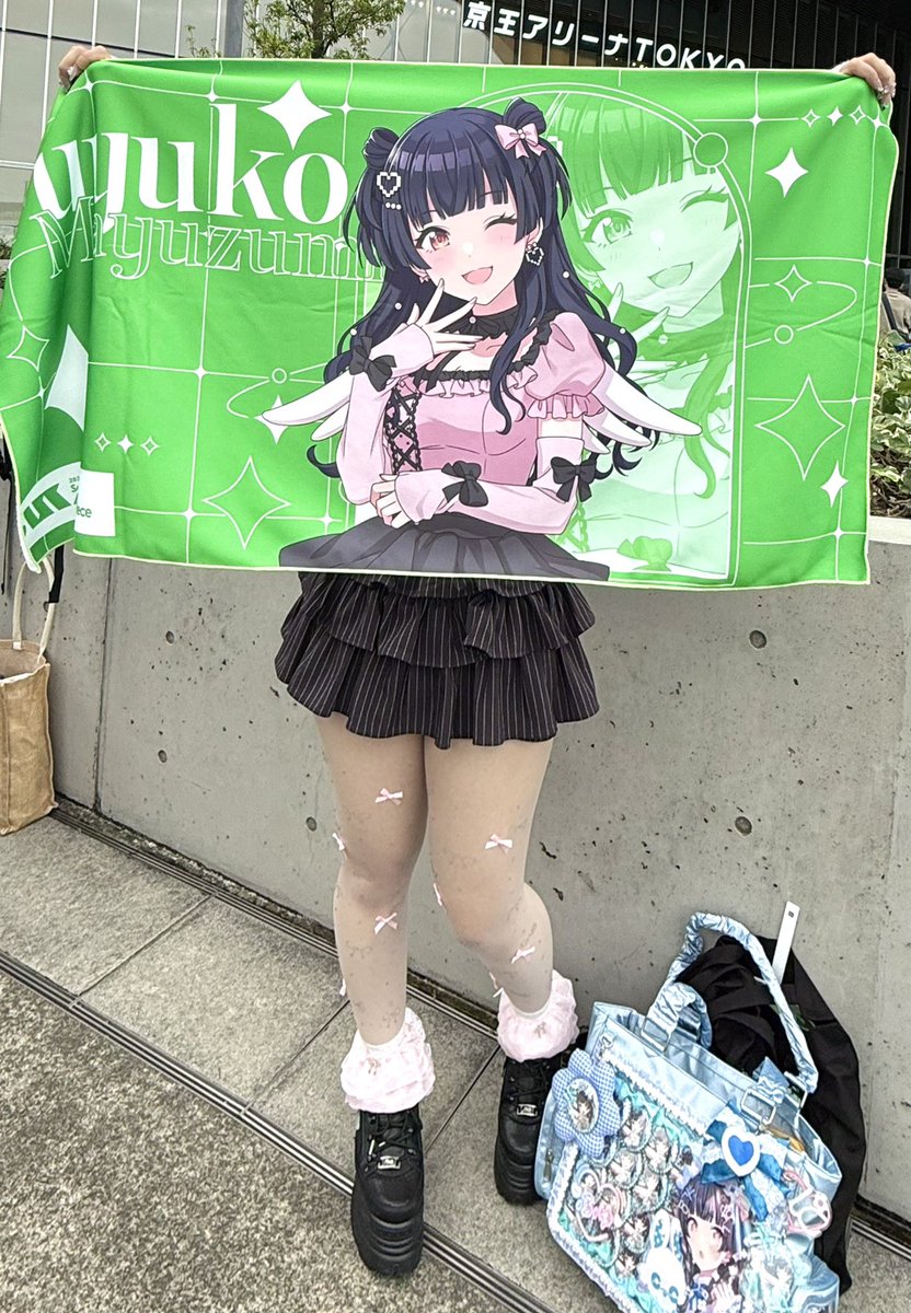 sasakama_da's tweet photo. ごめんね冬優子ちゃん...。私の足が太いせいで太ももふとふと冬優子になっちゃった。 https://t.co/vhIqaQwzZl