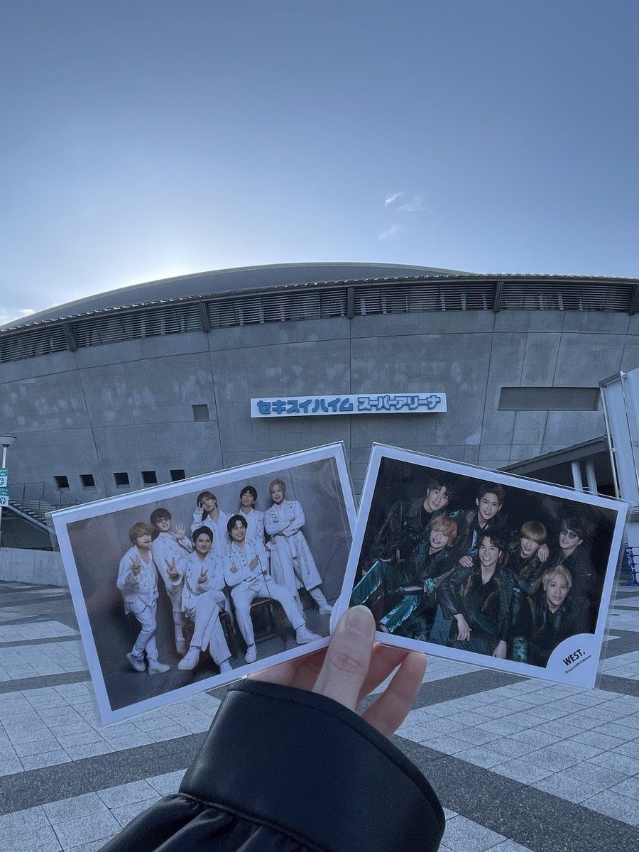 8I8_wRyuse's tweet photo. 色々な景色を見させてくれてありがとう。沢山の思い出をありがとう。
WEST.がいたから素敵な友達にも出会えました。楽しい時も辛い時もどんな時もWEST.の曲がそばにあって、沢山励まされて救われました。ありがとう。
#ありがとWESTꓸ https://t.co/VczBuIDyvu