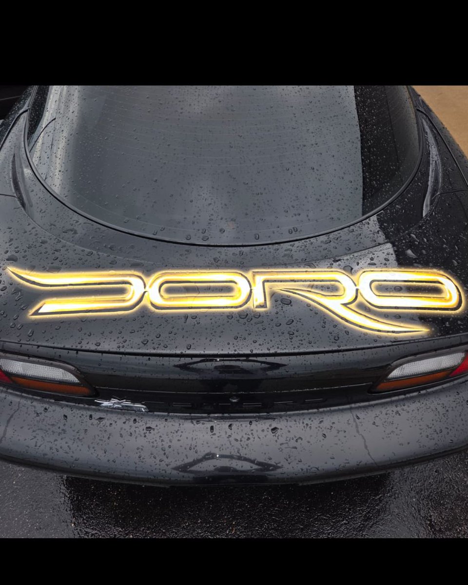 DoroOfficial's tweet photo. That's one of the coolest rides I've seen! Thanks to #DonBergeson for sending over these pix. Enjoy those wheels, my friend!
π€πͺβ€οΈπ
#Love, #Doro Pesch
#doropesch
#conqueress
#warlock
#allformetal
#allweare https://t.co/oYI2PSGdsN