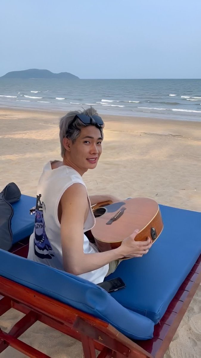puIIthattrigger's tweet photo. ㅤ
╭─〔 SNS UPDATE 〕─╮
➤ DATE: 09.30.2026
➤ STATUS: ACTIVE
➤ MOOD: ⛱️🌊🏖
╰──────────────╯

✶ UPDATE: Sea where my heart belongs.
ㅤ https://t.co/D9d8ZNU5Tx