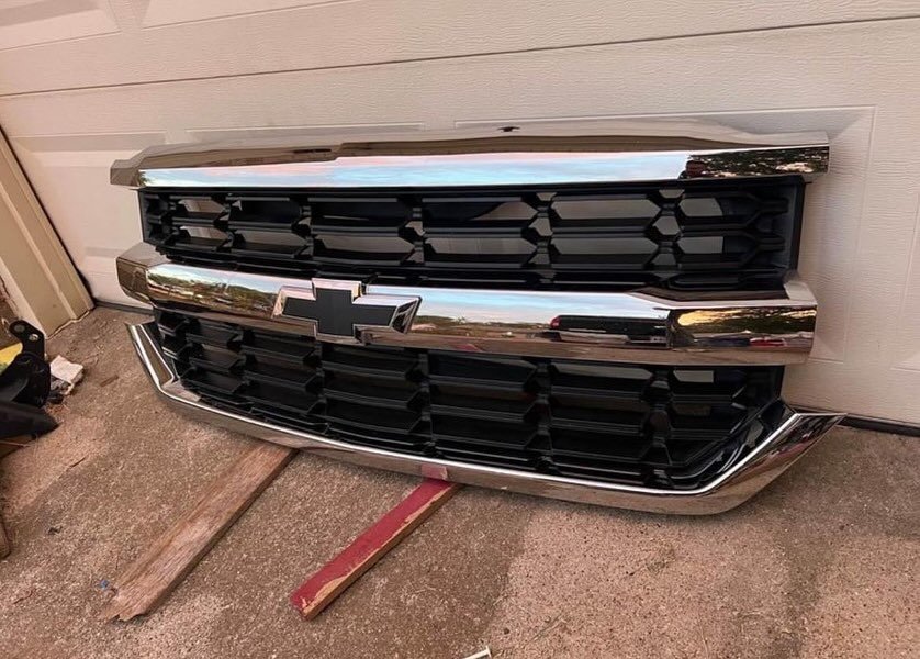 gmc_chevy_parts's tweet photo. 2016-2018 Chevy Silverado Grille

chrome grille with black bowtie , 1500 edition , good used condition

#gmc #buick #obs #chevysilverado                 #creatorsearchinsights https://t.co/ncPwpMClvx