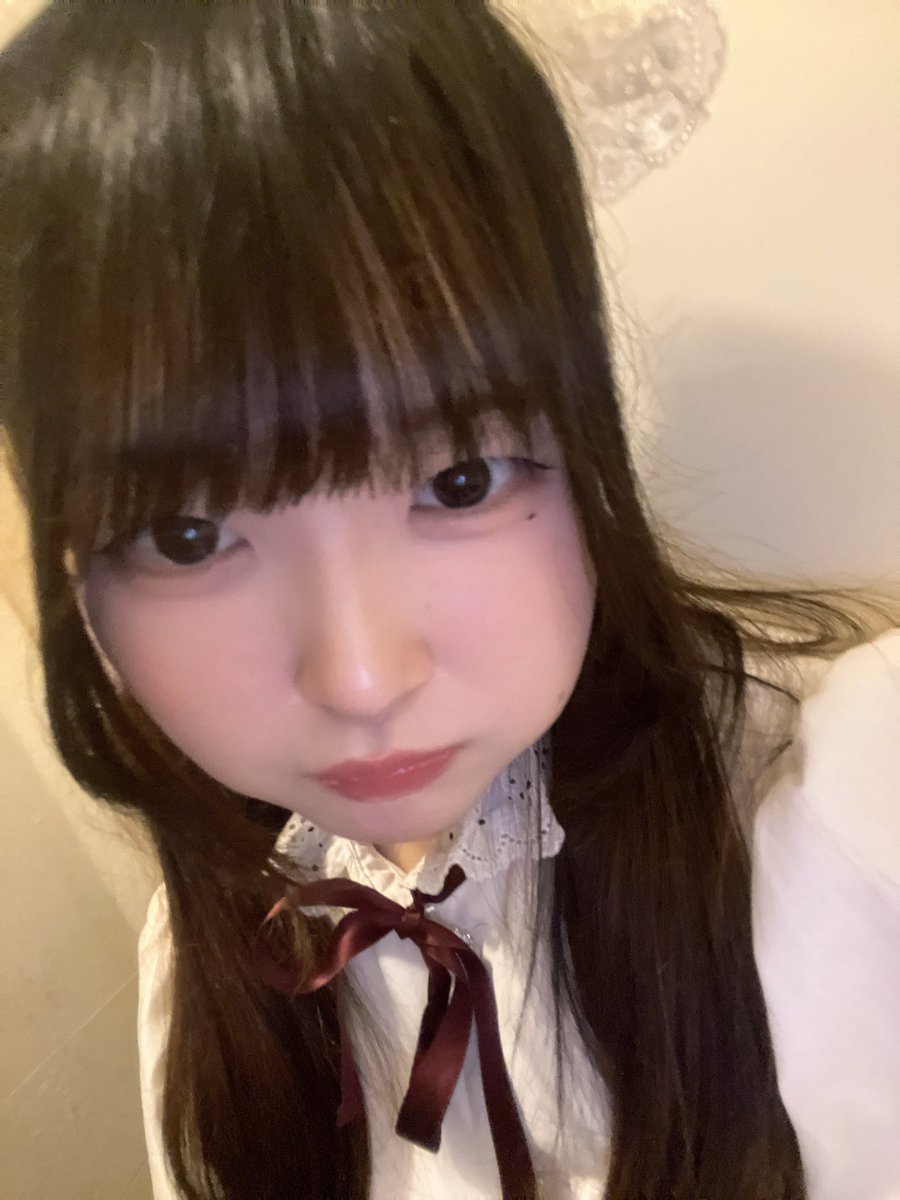 moka_honey2's tweet photo. 本日中番いました！！
ご帰宅してくださったご主人様、お嬢様方ありがとうございました♪
1日雨が降ったり止んだりでしたね☔️
この写真ですが、もかのほっぺ膨らんでるけど、何が入ってそうー？？ https://t.co/TSmjp7g8qb