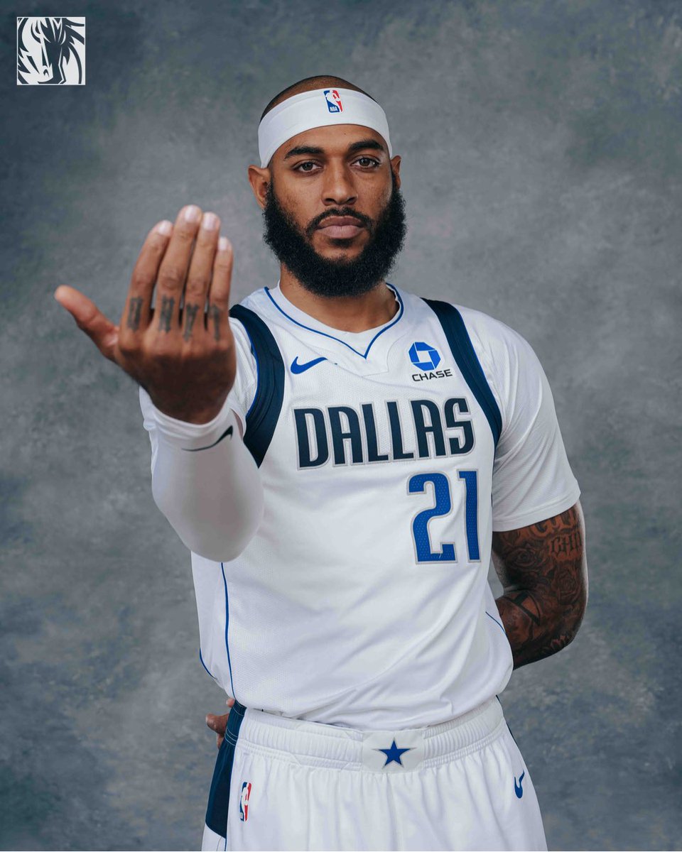 dallasmavs's tweet photo. Friendly reminder: Rent is DUE tomorrow… And again in 21 days 😤

#MFFL https://t.co/XcvM3y2mCB