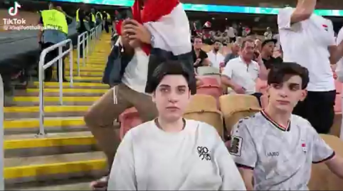 R_kw80's tweet photo. @bashar__jassem شلون يفوزون وهذولا جمهورهم😆😆😆 https://t.co/PjZFRbzdpn