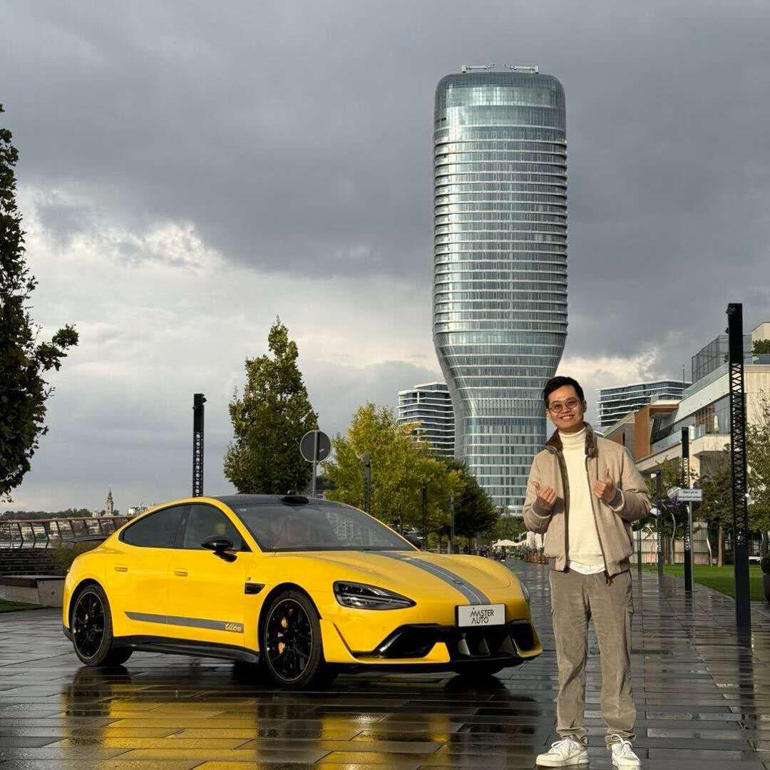 MasterAutoBalka's tweet photo. I buy and land cars — China, Korea, the Gulf, the US, the EU — into the Balkans.

17 years in this business. Mechanic by trade. Track and rally licences. I don’t review cars from a press seat. I move them.

Right now I can help with:
• stock in Horgoš / Serbia
• factory orders (ZEEKR, Leapmotor and others)
• EU COC vs parallel import
• registration routes when they actually make sense
• kits and options arriving with the car

Tell me the model and where you want to register it. I’ll tell you the real landed cost — or tell you not to buy.

Stock, order, or a second opinion — DM.
WhatsApp / Viber: +381 69 588 8345