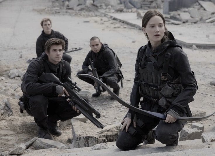 hipll's tweet photo. agreed with katniss on not becomin the very thing we’re fighting against, but “no more casualties” sounds noble in principle, just not exactly a solution. like how? ur fighting an army that has zero problem killing em. war is THAT ugly. https://t.co/hKeiTRY5P1