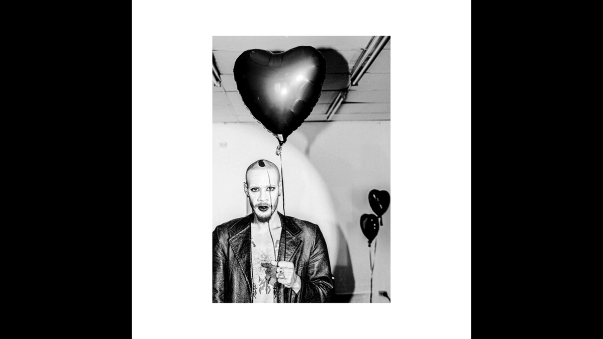 cassetteraised's tweet photo. Music Review //
Kwasi
"Room Full of Broken Hearts"
Read here :::
https://t.co/iYd6mjbw33
#music #musicreview #single #newsingle #singlereview https://t.co/XVYY0d6JxU